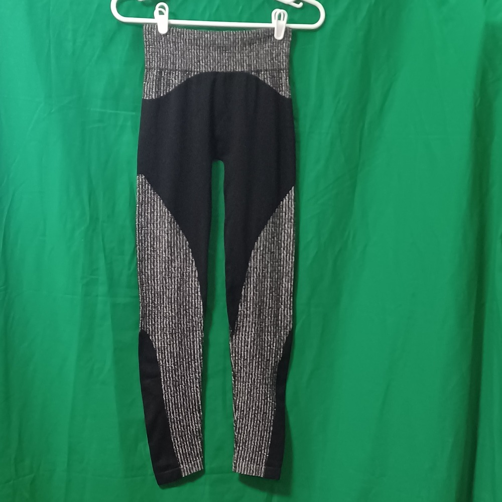 Emilio Cavallini  Firenze Leggings Black Grey Textured Athletic Tights ML Italy